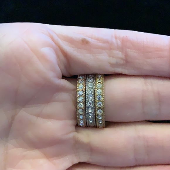 Ring - Picture 2 of 2